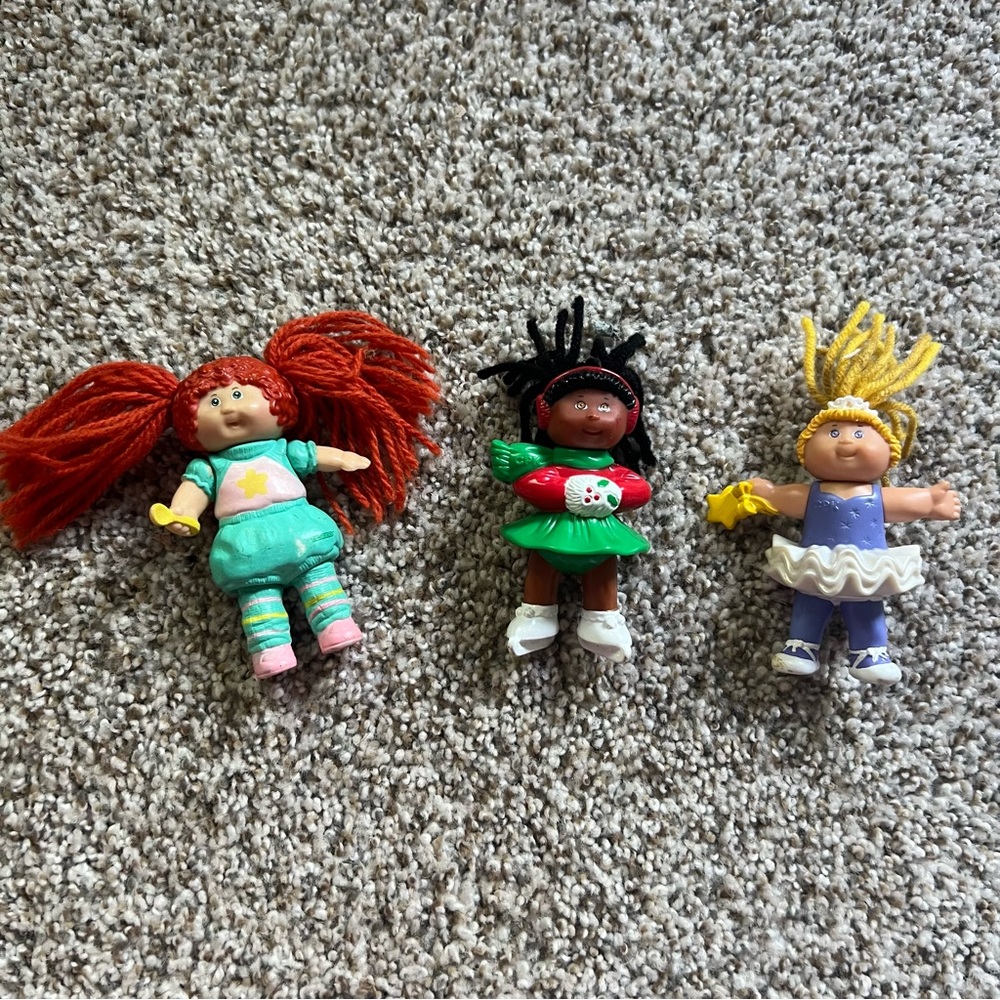 Cabbage patch figurines
